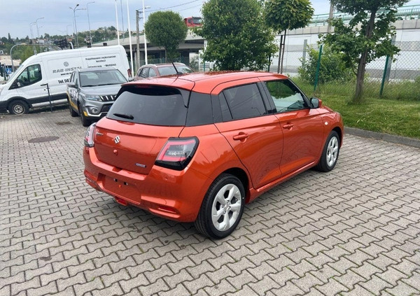 Suzuki Swift cena 86900 przebieg: 5, rok produkcji 2024 z Biała małe 37